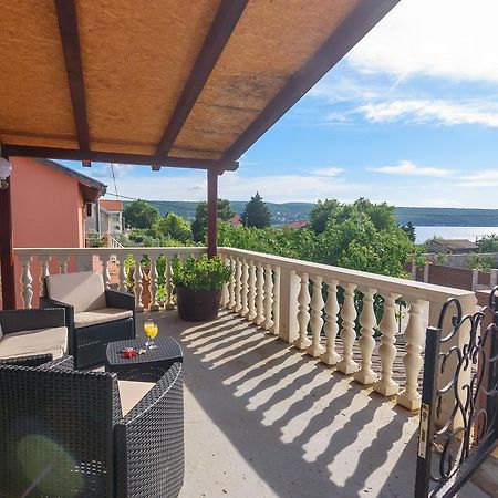 Apartman Bitunjac Gornji Karin Exterior foto
