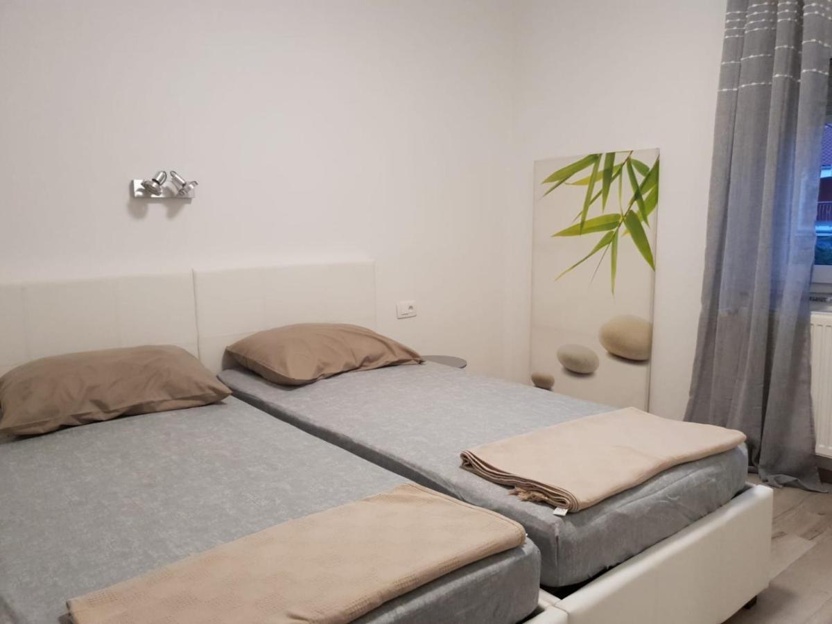 Apartman Bitunjac Gornji Karin Exterior foto