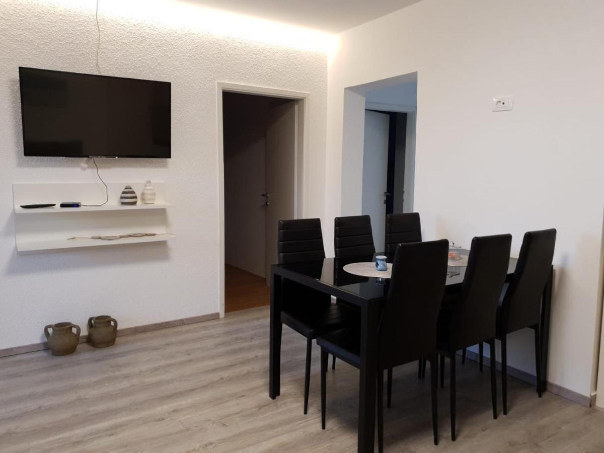 Apartman Bitunjac Gornji Karin Exterior foto