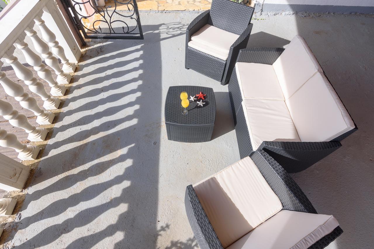 Apartman Bitunjac Gornji Karin Exterior foto