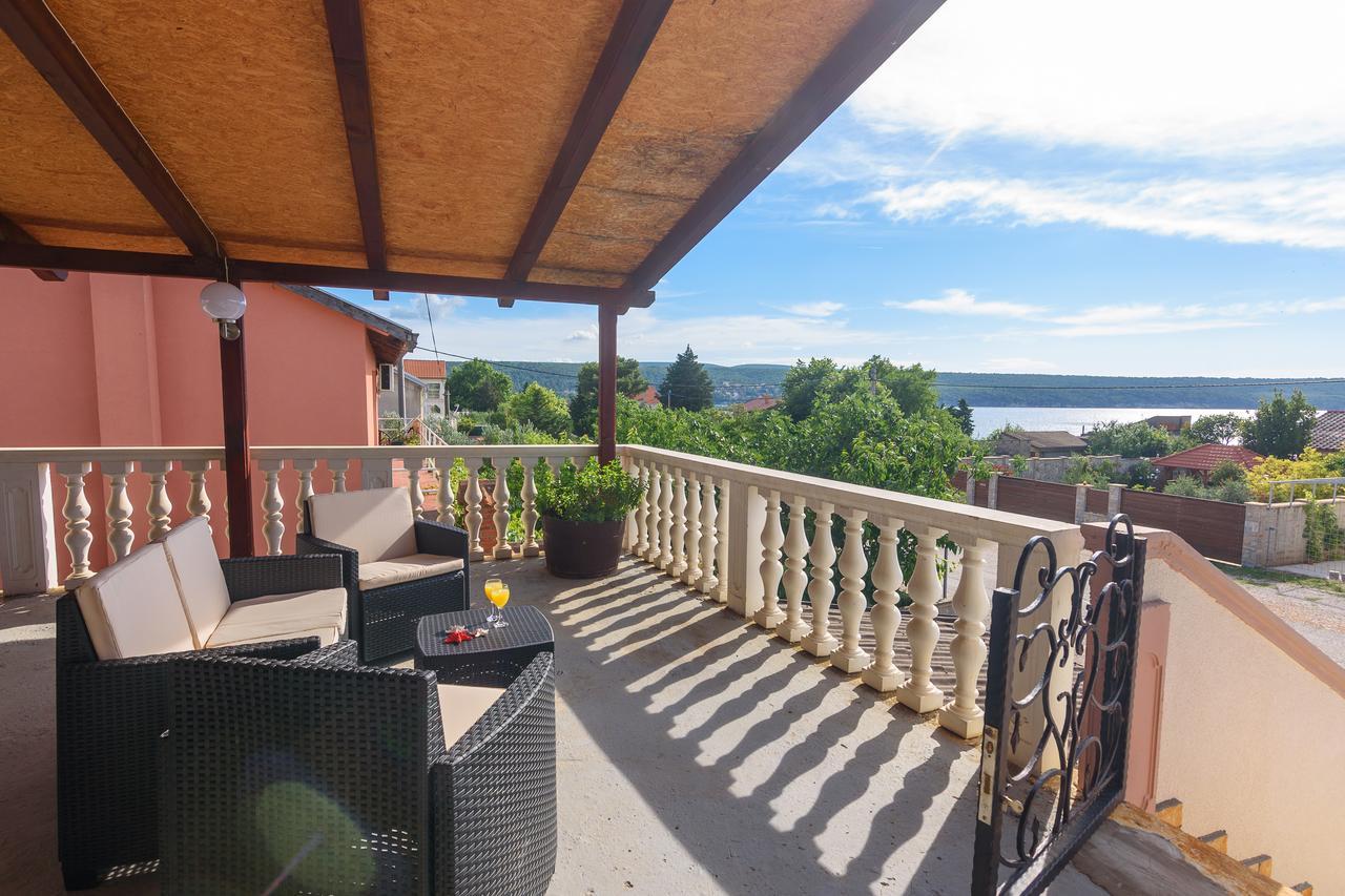 Apartman Bitunjac Gornji Karin Exterior foto